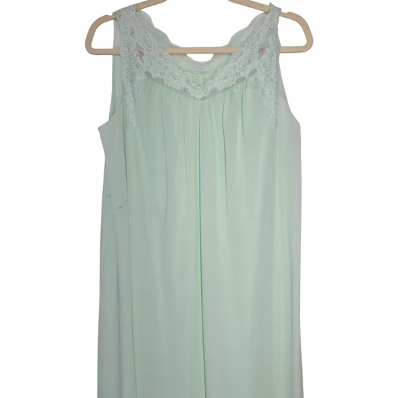 Vintage Shadowline Green Embroidered Sleeveless Nightgown Medium *NEVER WORN - Picture 3 of 9